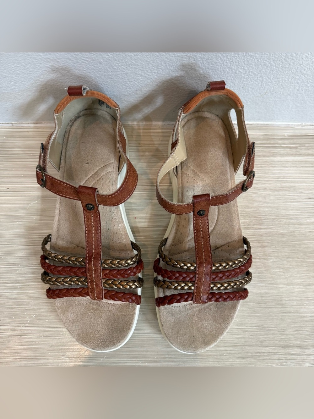 JBU Women's Brown Braided T-Strap Sandals size 9.5